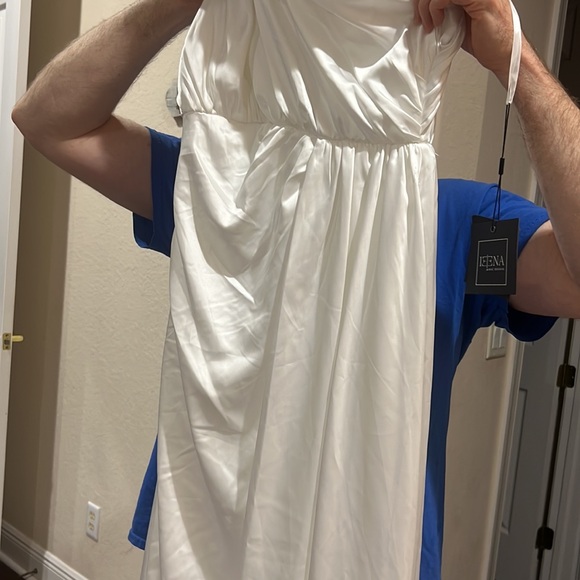 GATHERED ONE SHOULDER SATIN FAUX WRAP GOWN new with tag size 6 - Picture 6 of 10